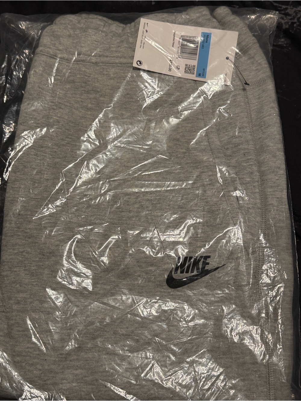 Men’s nike tech - Picture 3 of 3